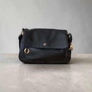 Vintage original leather bag